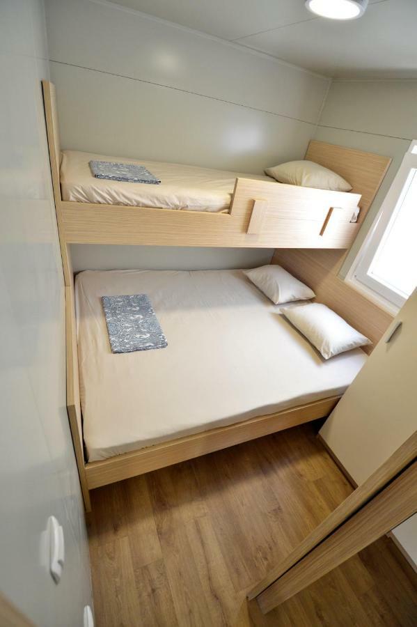 Mobile home CVITA Betina  Extérieur photo